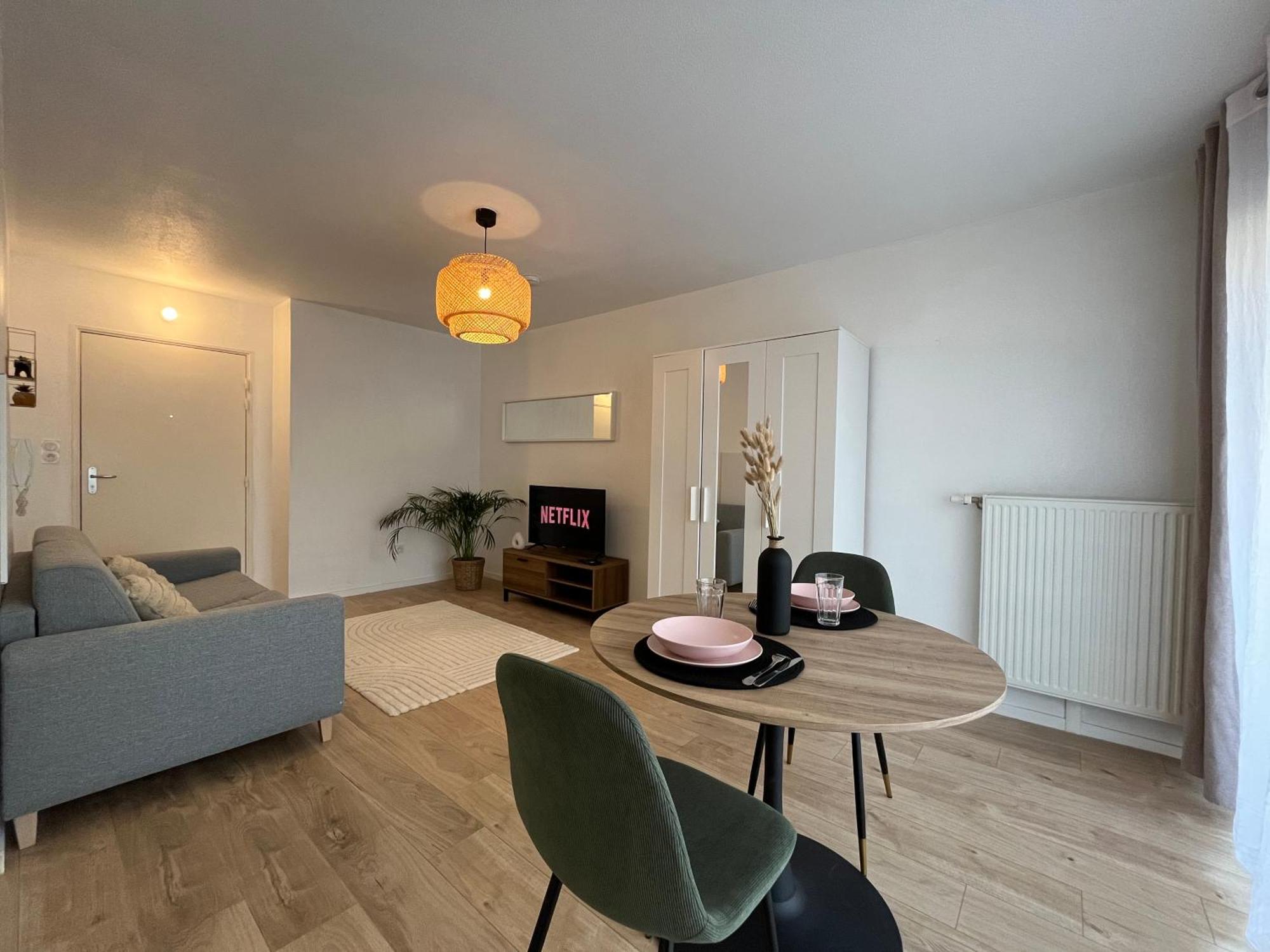 Petit Cocon Paisible Apartment Льо Ман Екстериор снимка